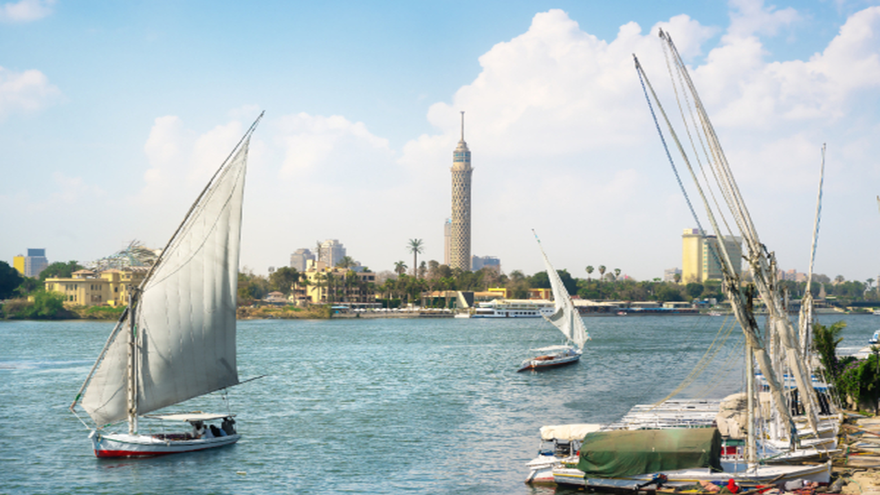 موجة حارة.. الأرصاد الجوية تحذر من استمرار ارتفاع درجات الحرارة بمختلف المحافظات اليوم